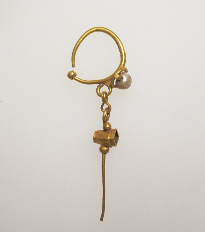Pearl Drop Earrings